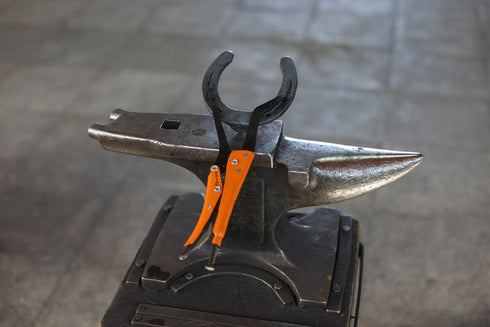 Farrier Grip Pliers Curved Jaws Grip 828